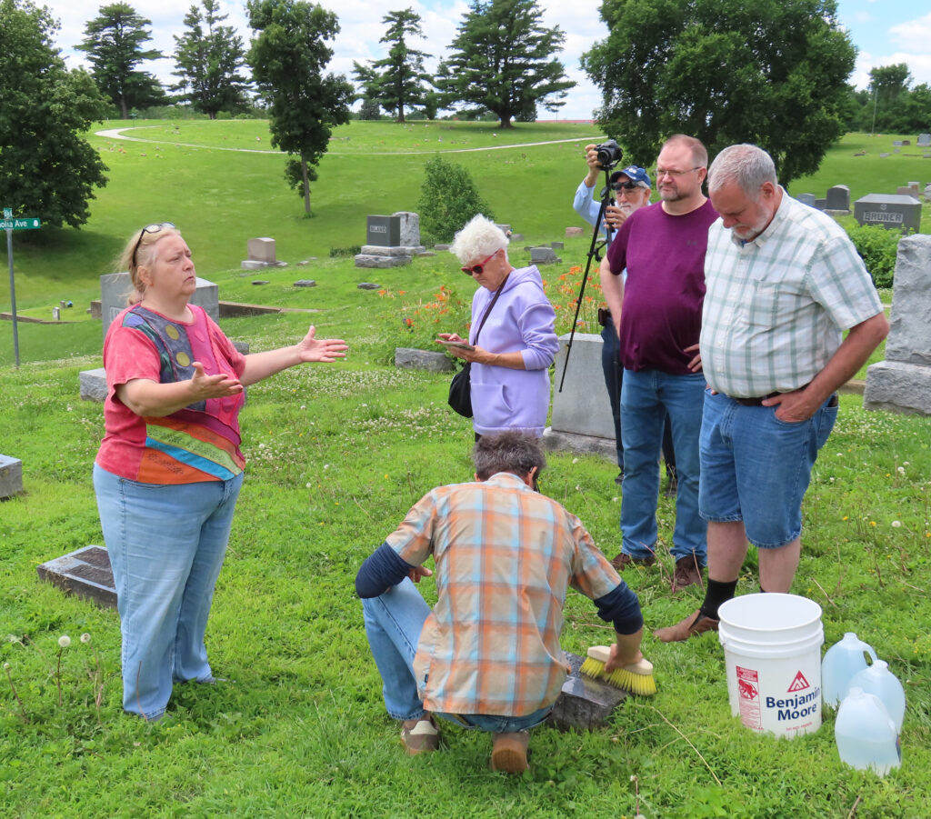 A Ben Wagner - WF-Cousin Reunion Cemetery1.jpg