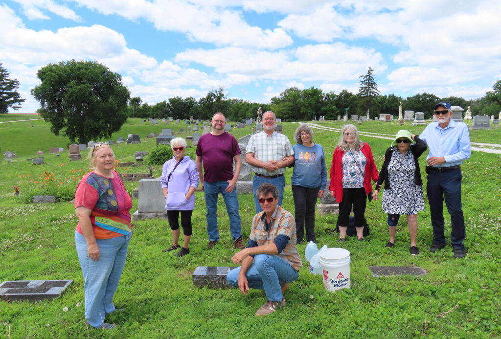 A Ben Wagner - WF-Cousin Reunion Cemetery2.jpg